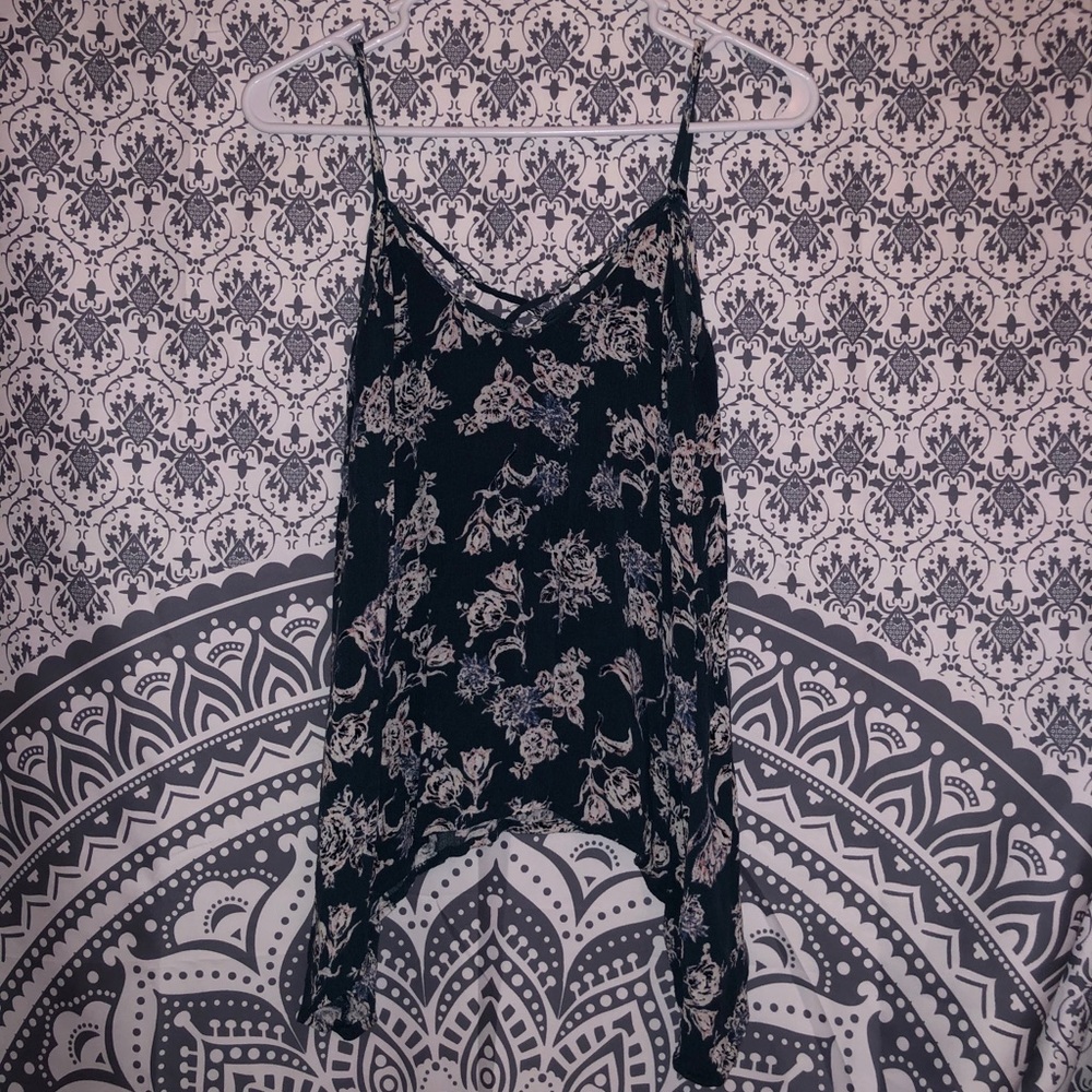 Charlotte Russe Floral Tank ! - Picture 2 of 5